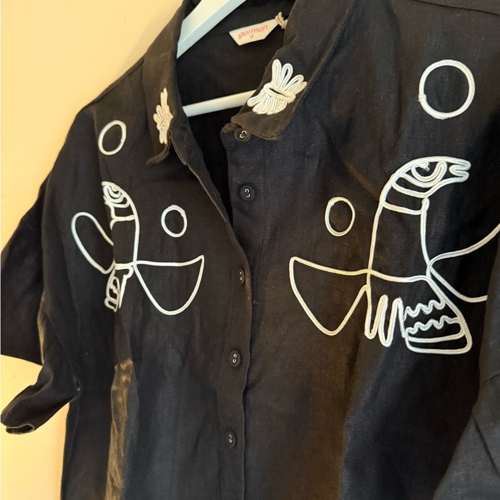 Gorman Black Shirt with White Patterns - Picture 4 of 5